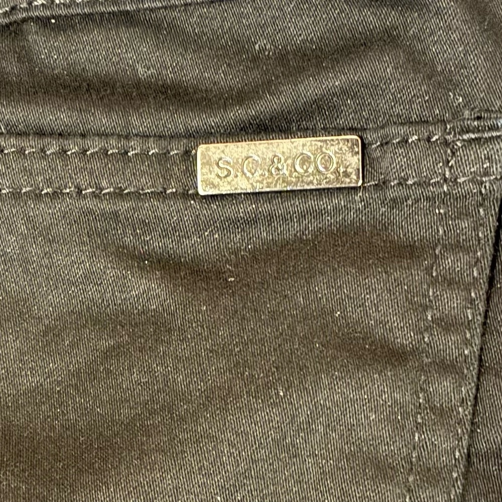 S.C. & CO Women’s Black Denim Skort - Size: L - Picture 6 of 9